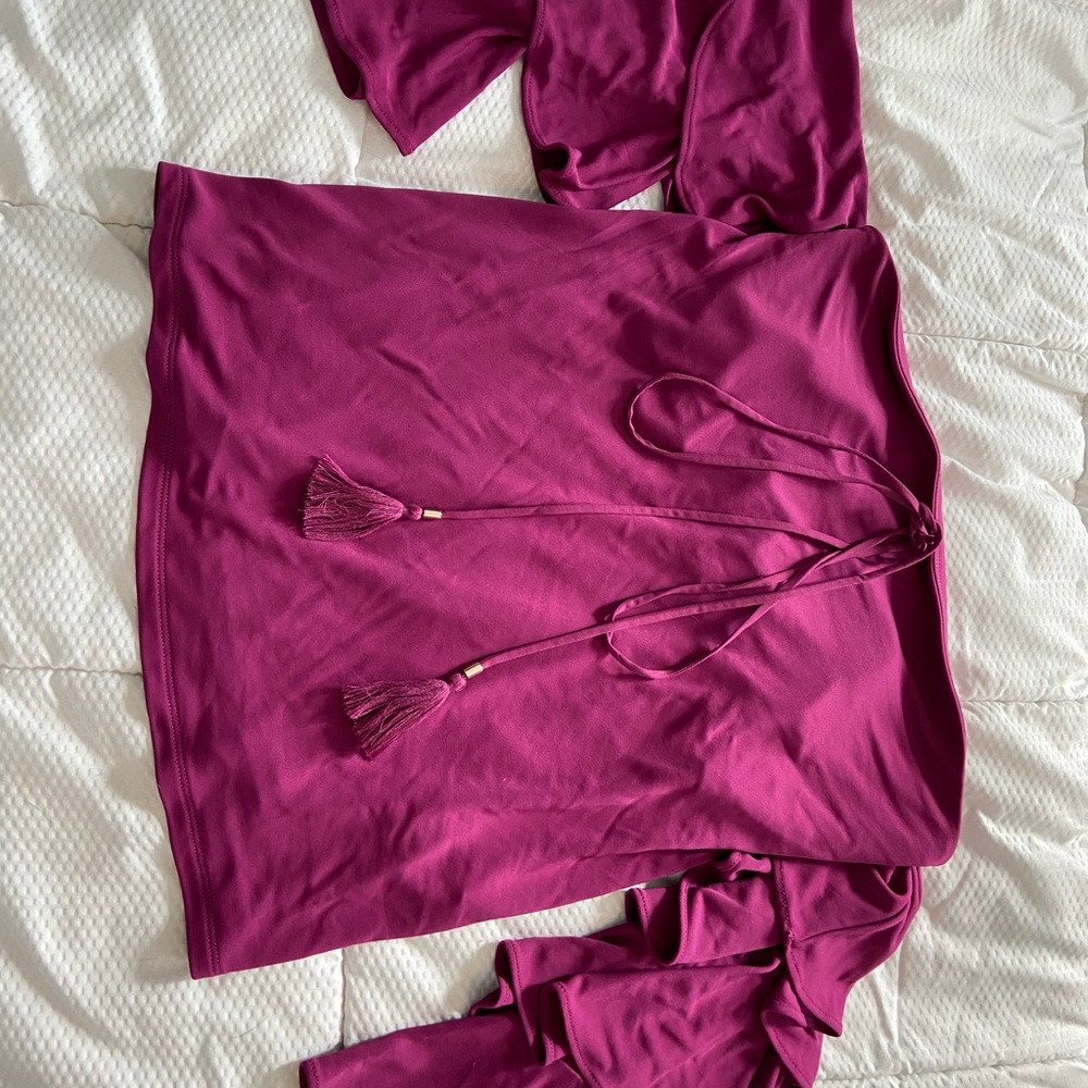 White House Black Market! Cute Fuchsia colored off the shoulder top!